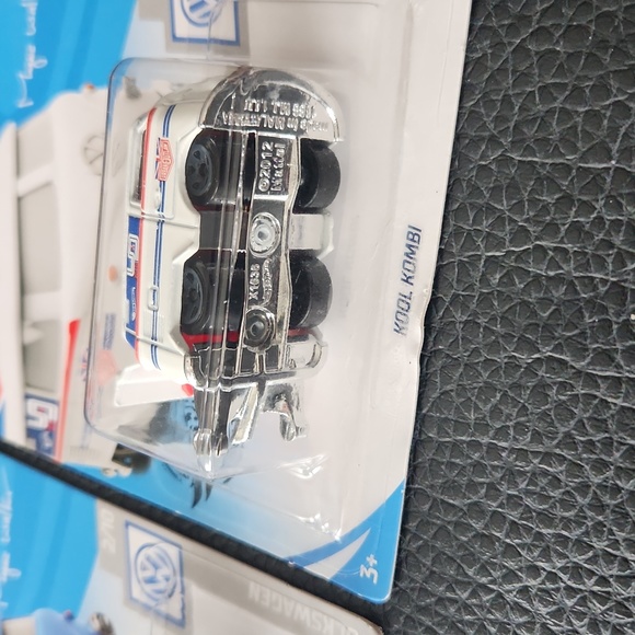 Hot Wheels Kool Kombi 3 pcs - Picture 4 of 10